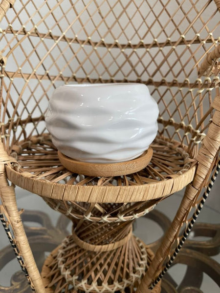 White Wave Planter with Bamboo Saucer